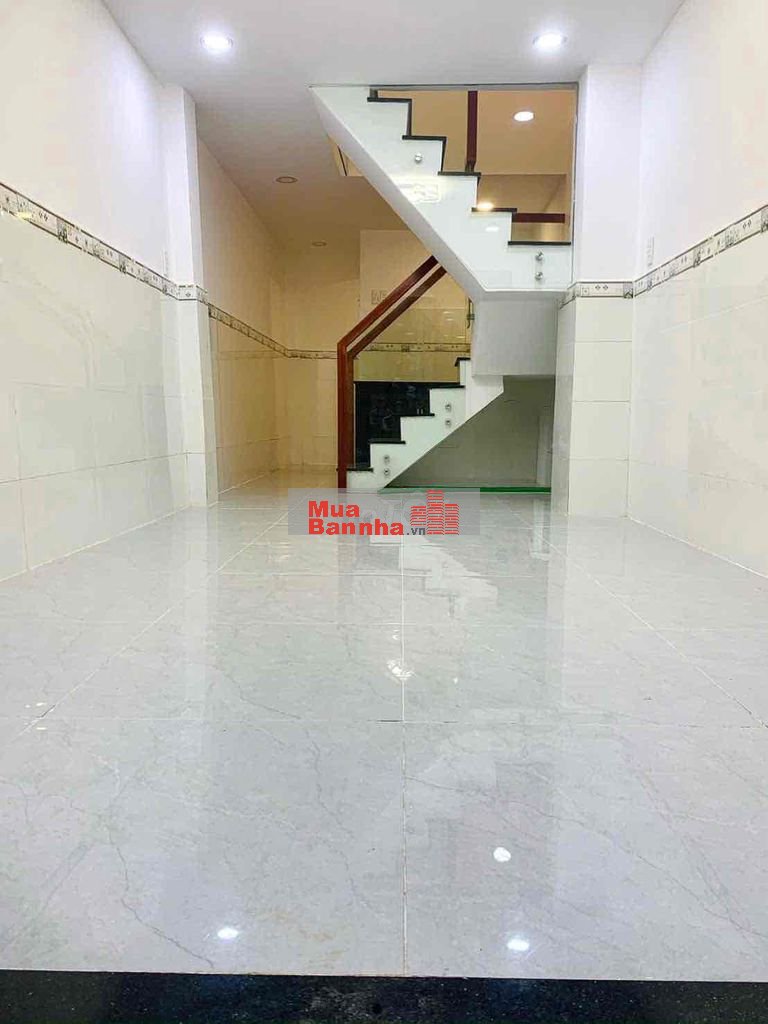 Tôi bán nhà 50 m2, 1 trệt. 1 lầu đúc , tuyệt đẹp. Quận 7
