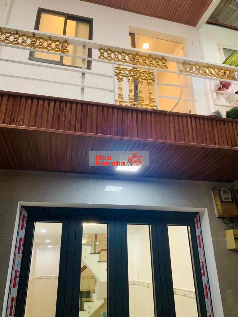 Tôi bán nhà 50 m2, 1 trệt. 1 lầu đúc , tuyệt đẹp. Quận 7