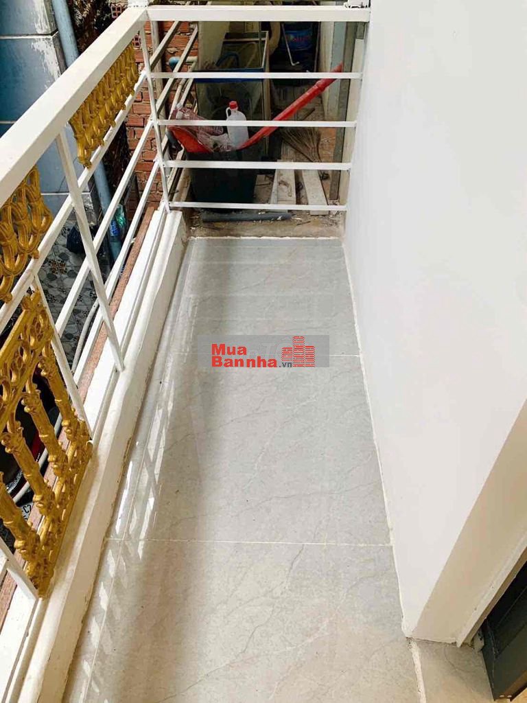 Tôi bán nhà 50 m2, 1 trệt. 1 lầu đúc , tuyệt đẹp. Quận 7