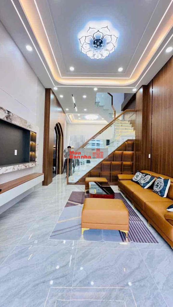 nhà mới xây chắc chắn tặng full nội thất.nhà gần trường học