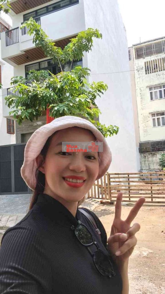 BÁN NHÀ ĐẸP 5 TẦNG
KDC GreenLife 13C Bình Hưng, giáp Quận 8
nhỉnh 7tỷ