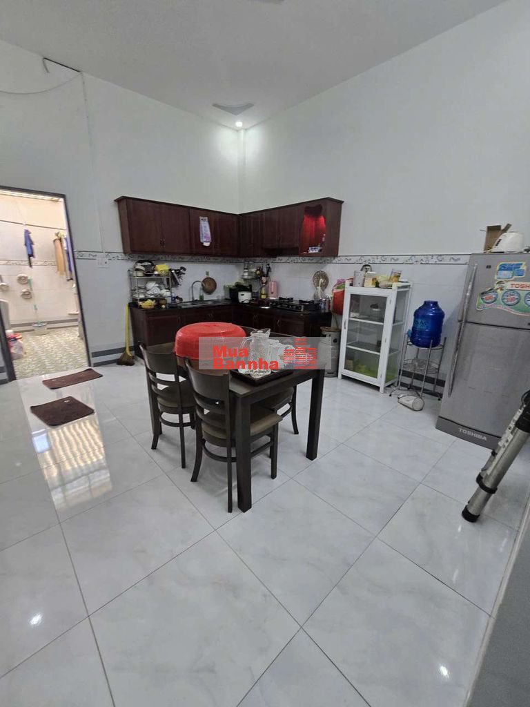 bán nhà mặt tiền đường nhựa long trạch