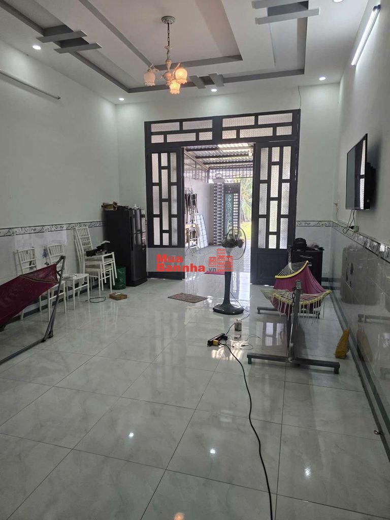 bán nhà mặt tiền đường nhựa long trạch