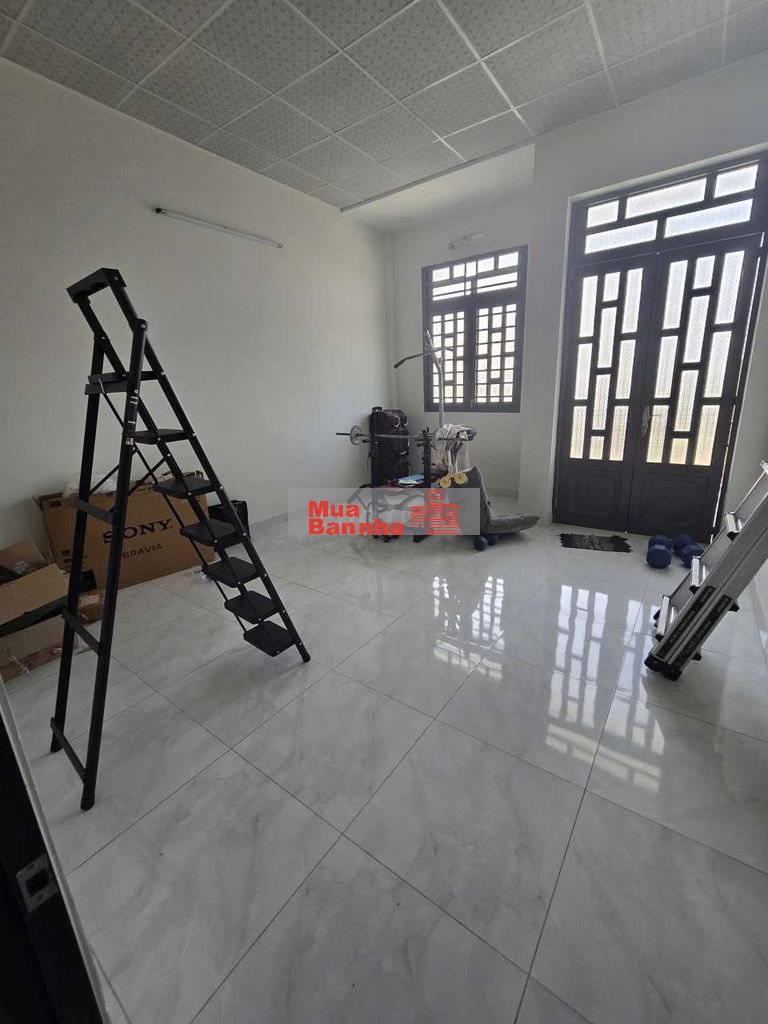 bán nhà mặt tiền đường nhựa long trạch