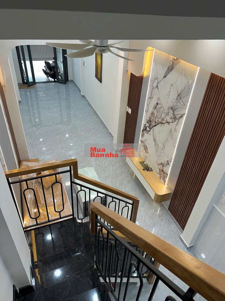 cần bán gấp nhà mặt tiền thống nhất
