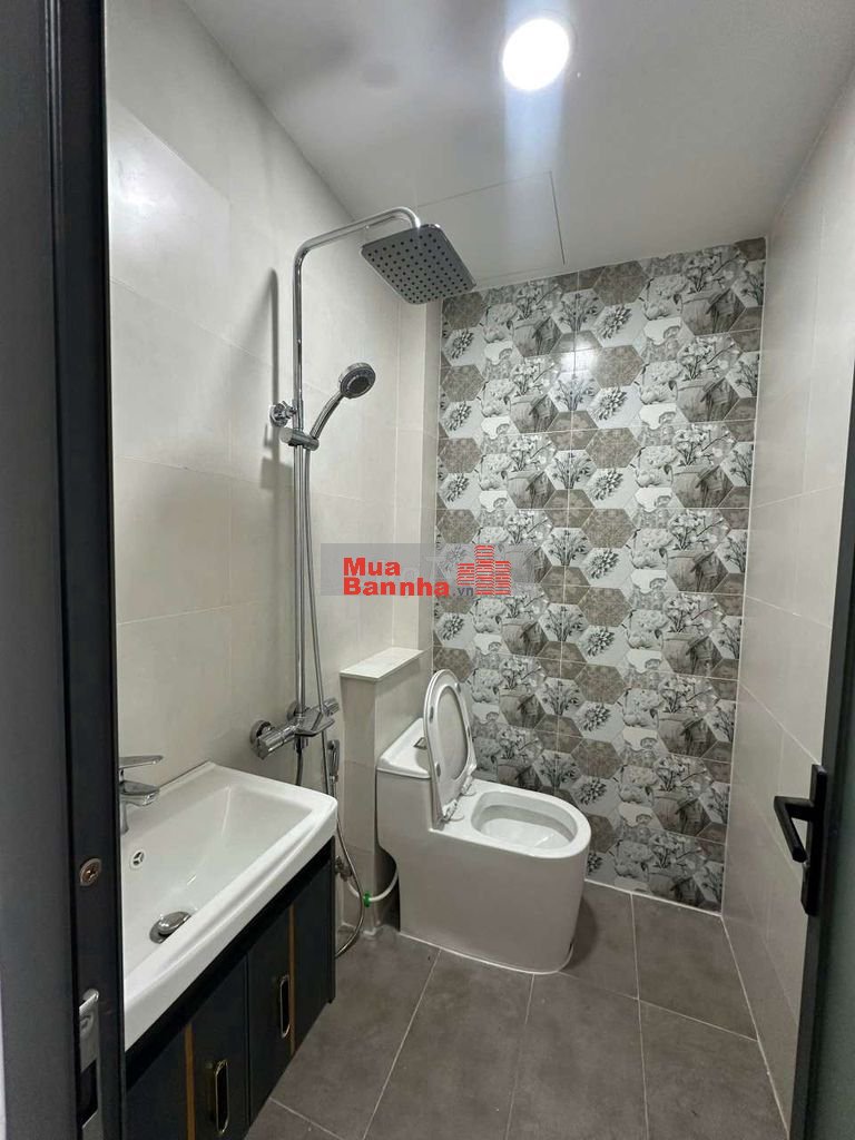 cần bán gấp nhà mặt tiền thống nhất