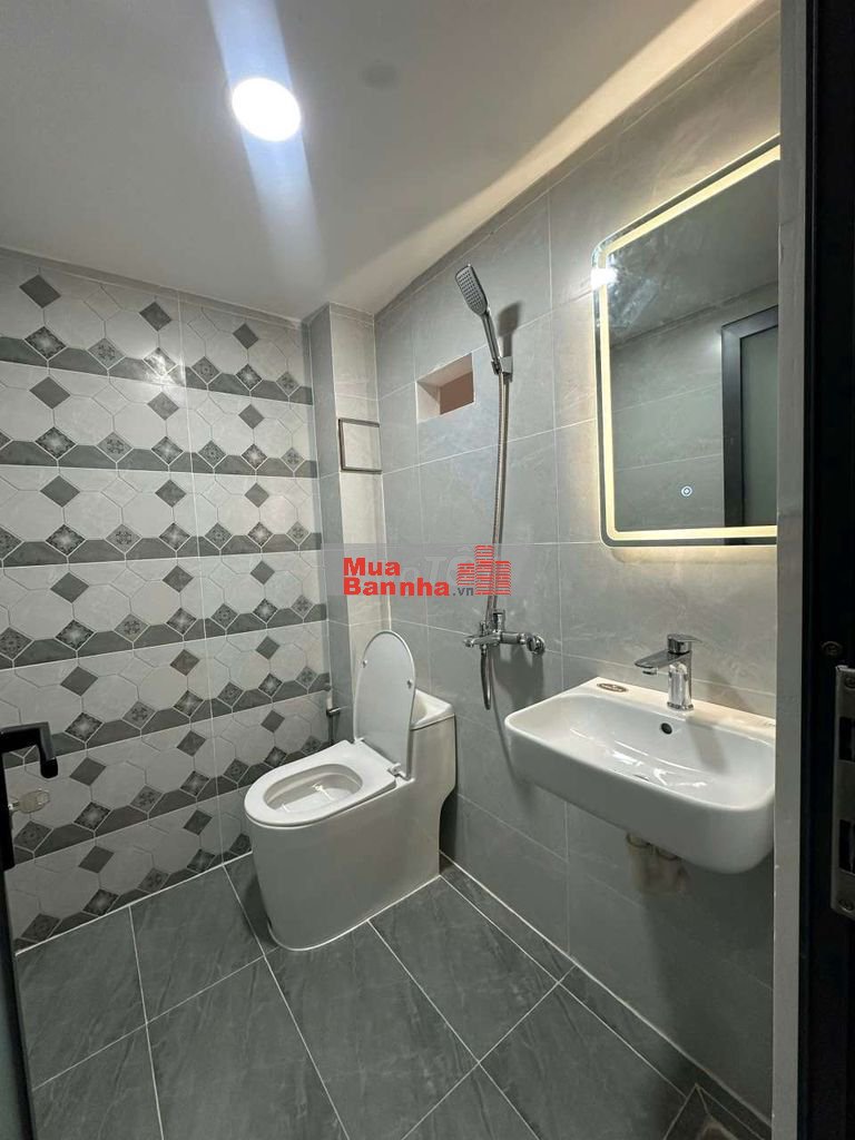 cần bán gấp nhà mặt tiền thống nhất
