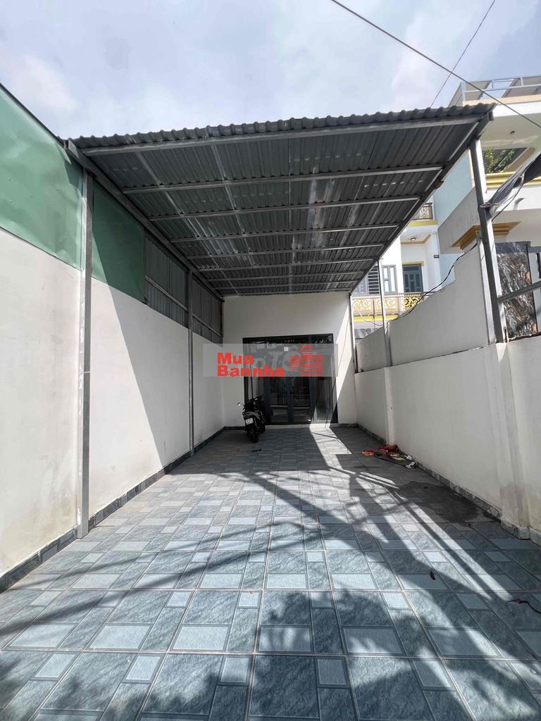 A trai hạ giá cần bán gấp căn nhà mặt tiền kinh doanh rộng 130m2