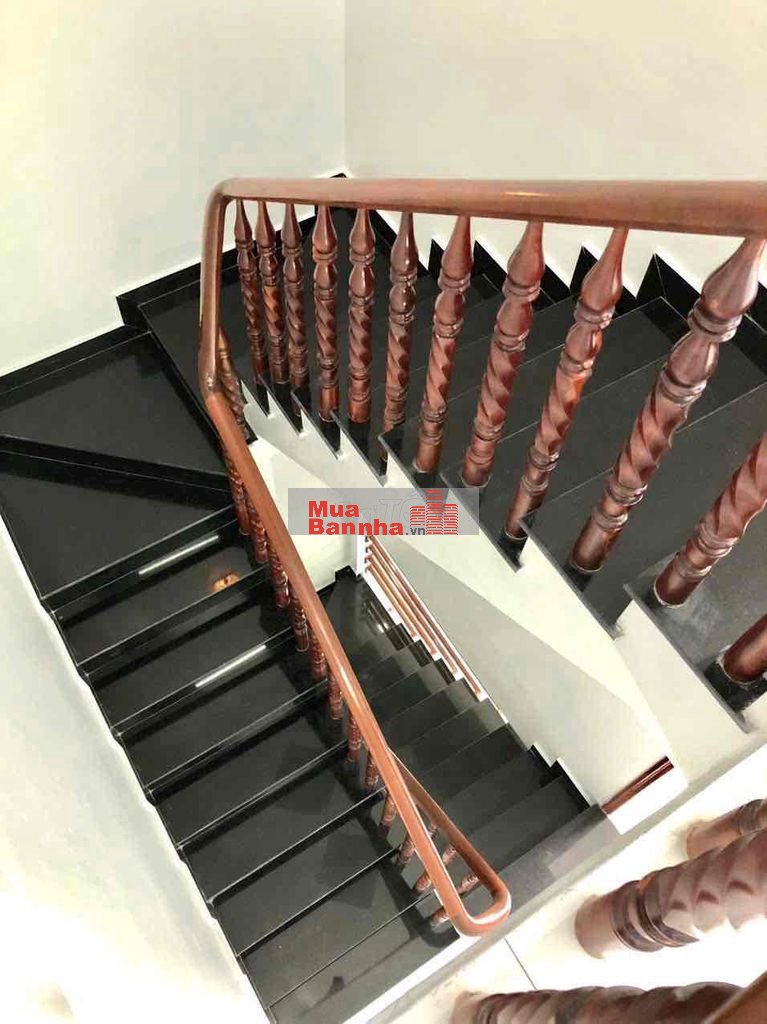 Nhà Bán Phú Định giáp Q6 ,Sổ Hồng hoàn công đủ, BTCT,cách MT 50m