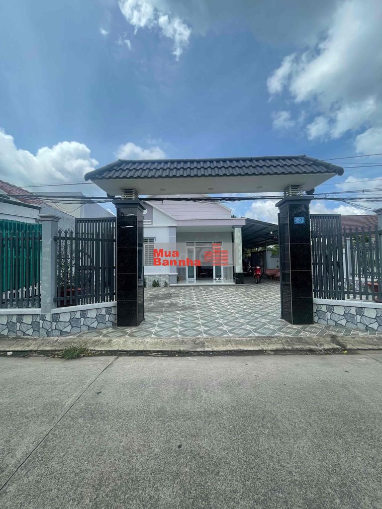 Nhà vườn đẹp Bến Tre 794m2 có sổ hồng - Giá cả thương lượng