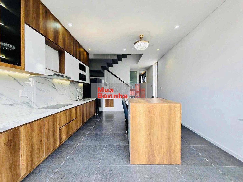 Cực rẻ nhà 3 tầng hiện đại lô góc,chỉ 30m ra mặt tiền Tôn Đưc Thắng