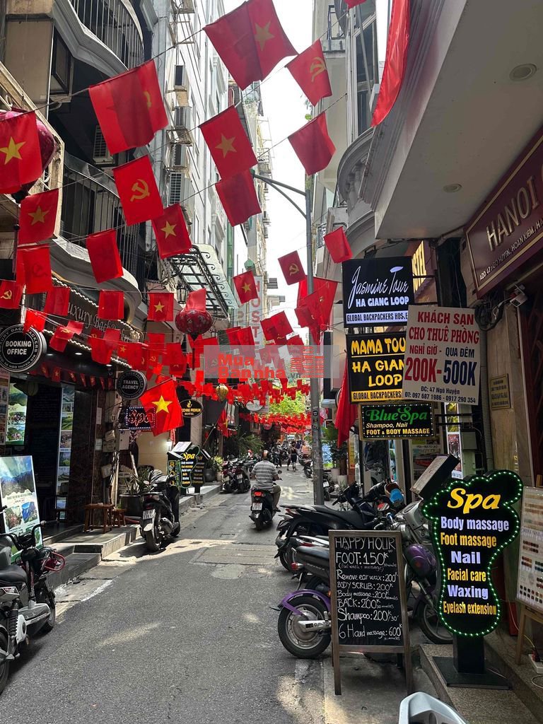 Bán nhà lõi Hoàn Kiếm, kinh doanh tốt, tiềm năng sinh lời cao.