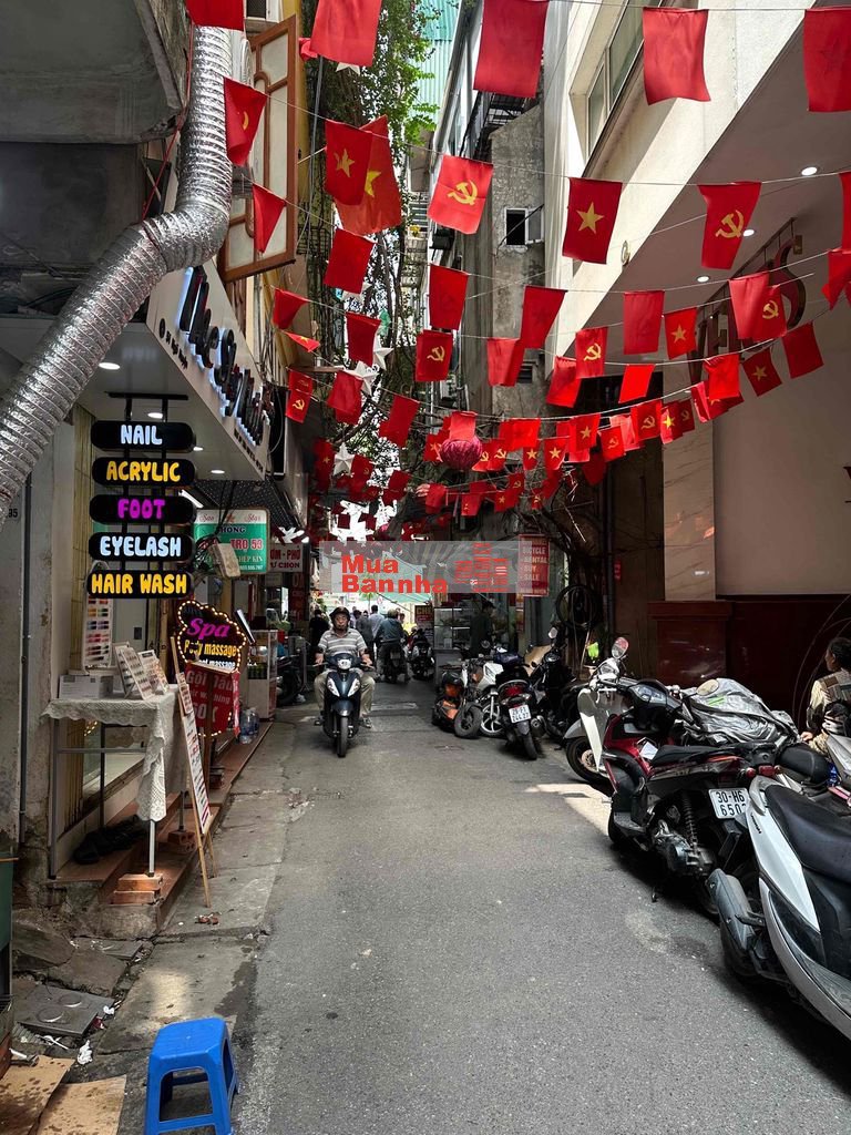 Bán nhà lõi Hoàn Kiếm, kinh doanh tốt, tiềm năng sinh lời cao.