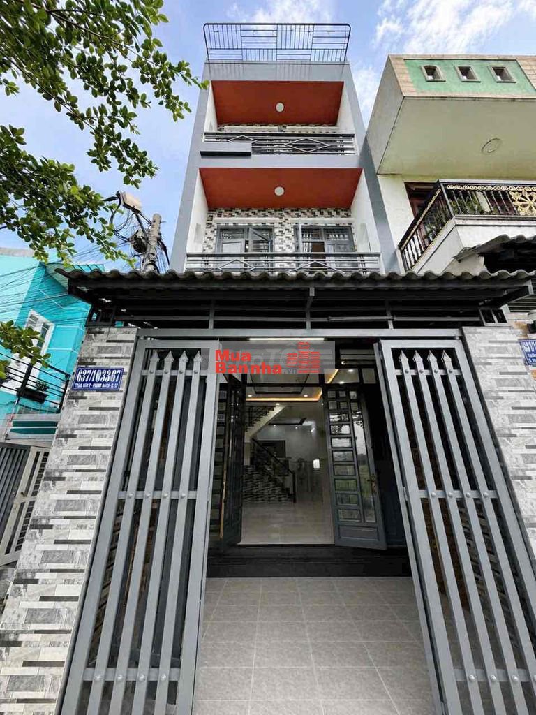 nhà 3 lầu giá rẻ nhất khu vực vị trí đẹp thoáng mát