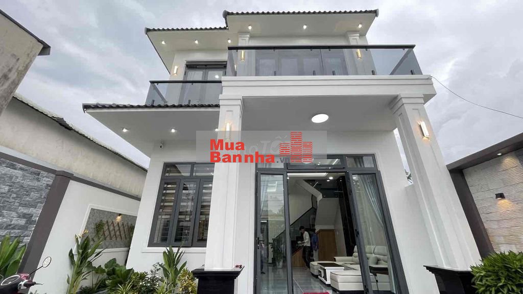 BIỆT THỰ ĐÔNG THẠNH - 8x20 - 2 Tầng Mái Ngói - LH Ngay