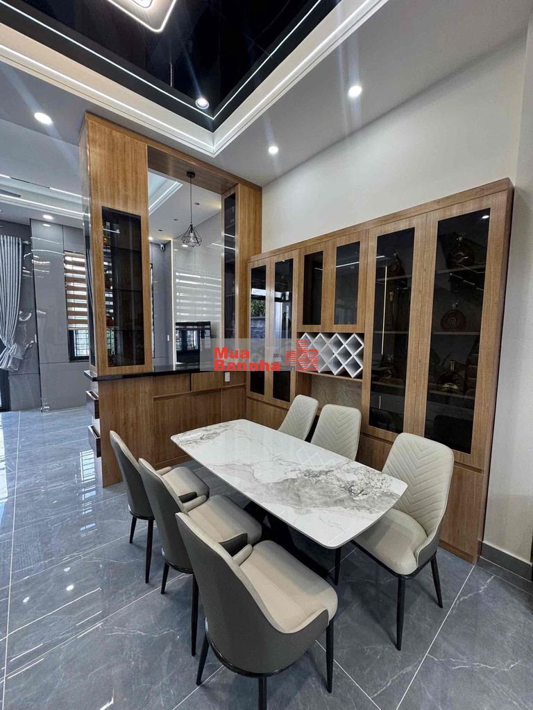 BIỆT THỰ ĐÔNG THẠNH - 8x20 - 2 Tầng Mái Ngói - LH Ngay
