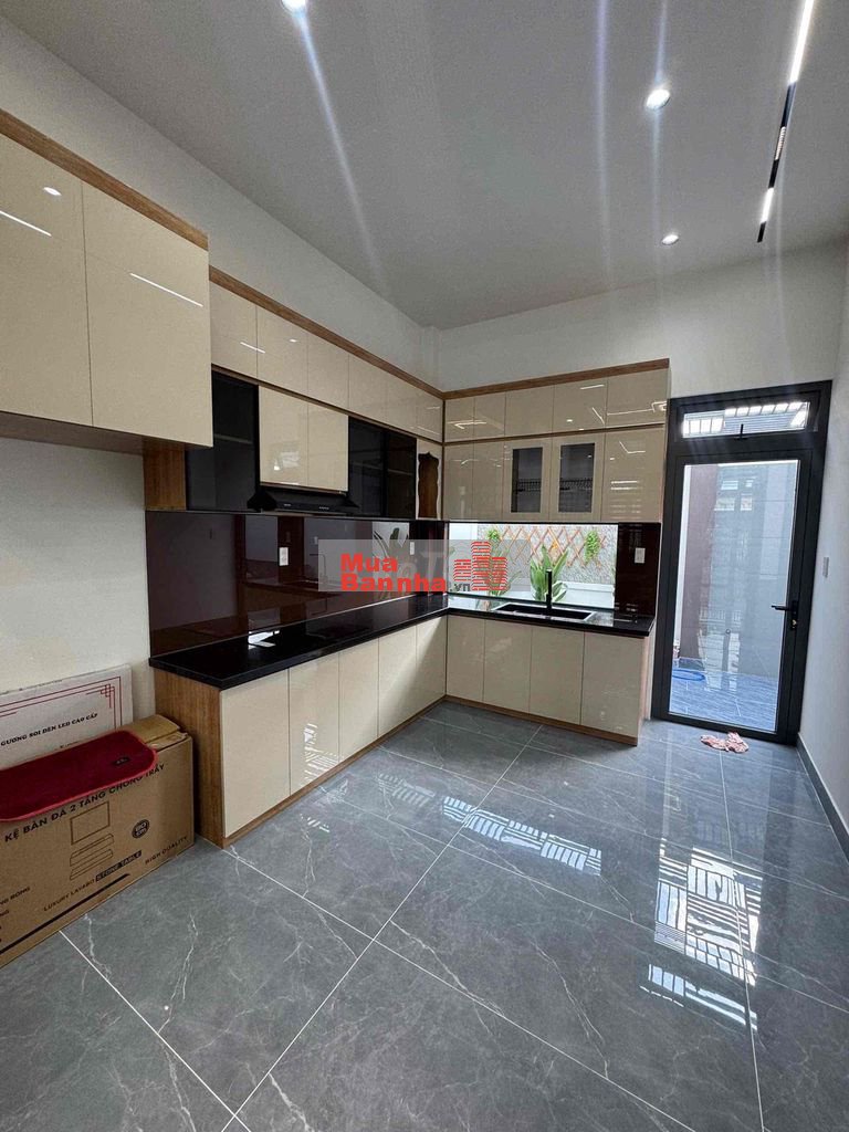 BIỆT THỰ ĐÔNG THẠNH - 8x20 - 2 Tầng Mái Ngói - LH Ngay