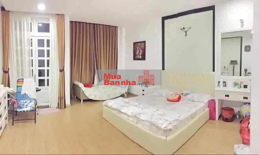 Chính chủ Bán nhà đẹp quận 7 nội thất sẵn Châu âu