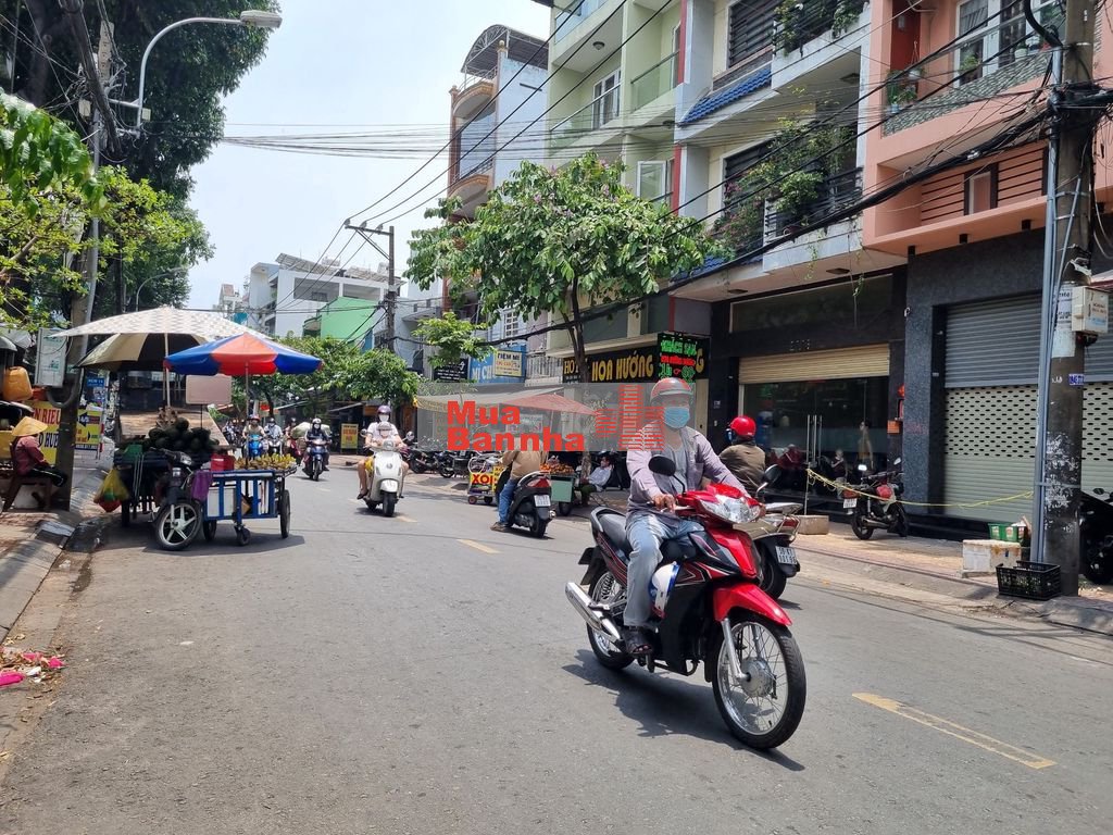 Bán nhà 2 tầng MTKD Cây Keo, DT: 4x17, vị trí đẹp, ngay chợ.