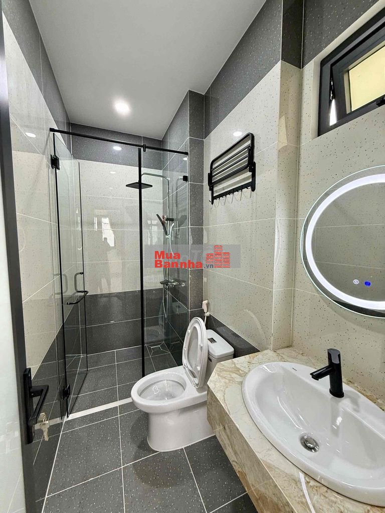 📣NHÀ PHỐ CAO CẤP NGAY CHỢ HÓC MÔN, KDC BÙI THỊ LÙNG