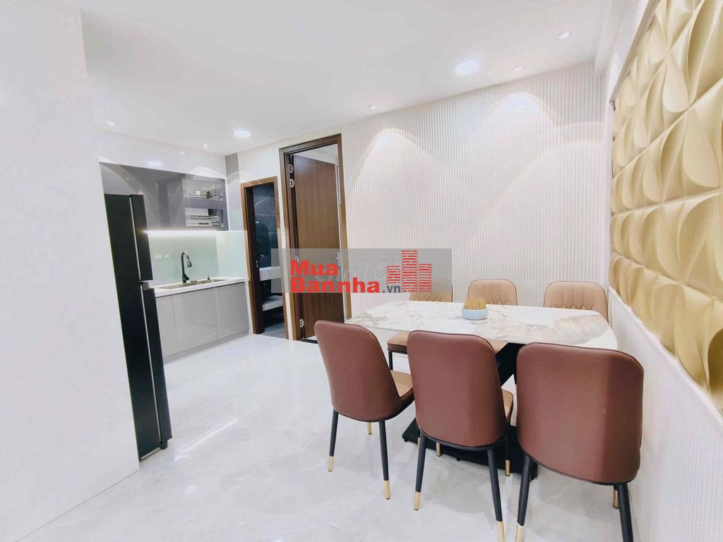 Quá rẻ 3.39 tỷ nhà 2 tầng full nội thất ngay đầu đường Hoàng Văn Thái