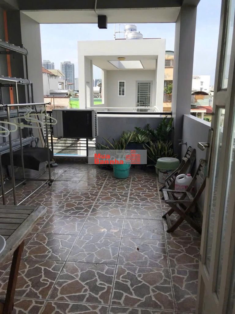 Nhà 5 tầng ngay Nguyễn Tri Phương, Q10, nhà ở ngay, giá 6 tỷ tl