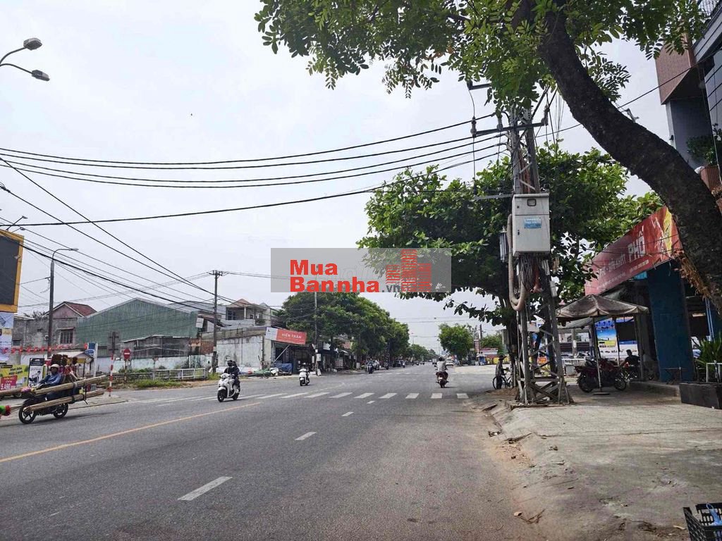 Bán rẻ nhà 107.5m² mặt tiền Phạm Hùng, Hoà Xuân, khu kd sầm uất