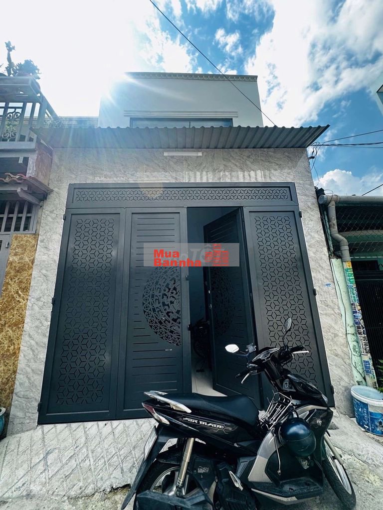 NHÀ CẤP 4 ĐƯỜNG TRƯƠNG THỊ HOA Q12 64M2 GIÁ4,250 TY