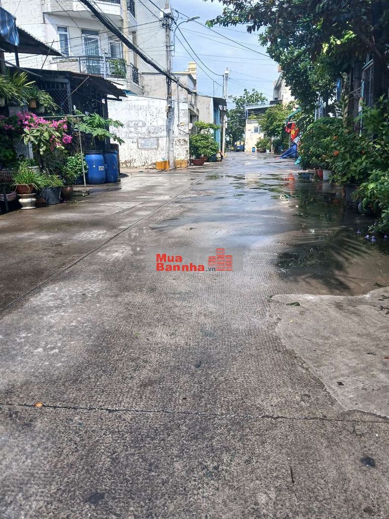 NHÀ CẤP 4 ĐƯỜNG TRƯƠNG THỊ HOA Q12 64M2 GIÁ4,250 TY