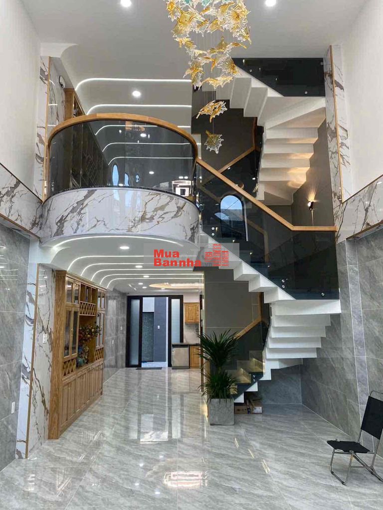 Nhà 4 tầng mới đẹp Thang máy hẻm 8m Văn Cao Tân Phú