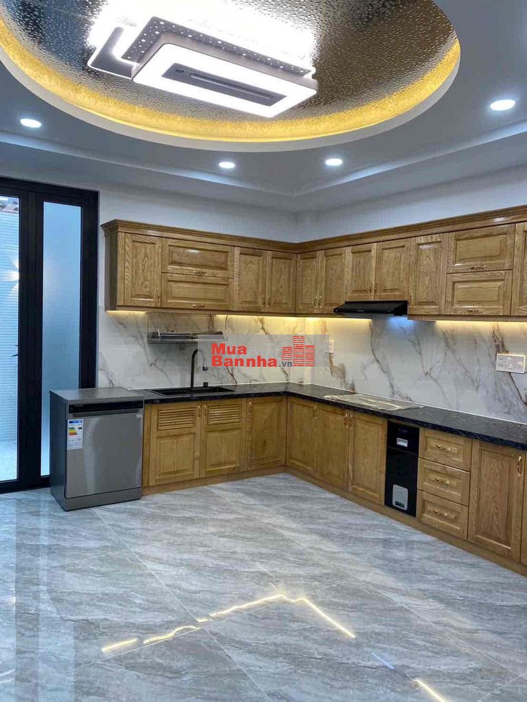 Nhà 4 tầng mới đẹp Thang máy hẻm 8m Văn Cao Tân Phú