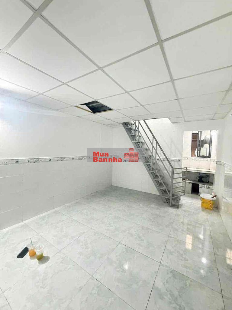 Bán nhà hà huy giáp, thạnh lộc DT 7x7.5m 1 trệt 1 lầu
