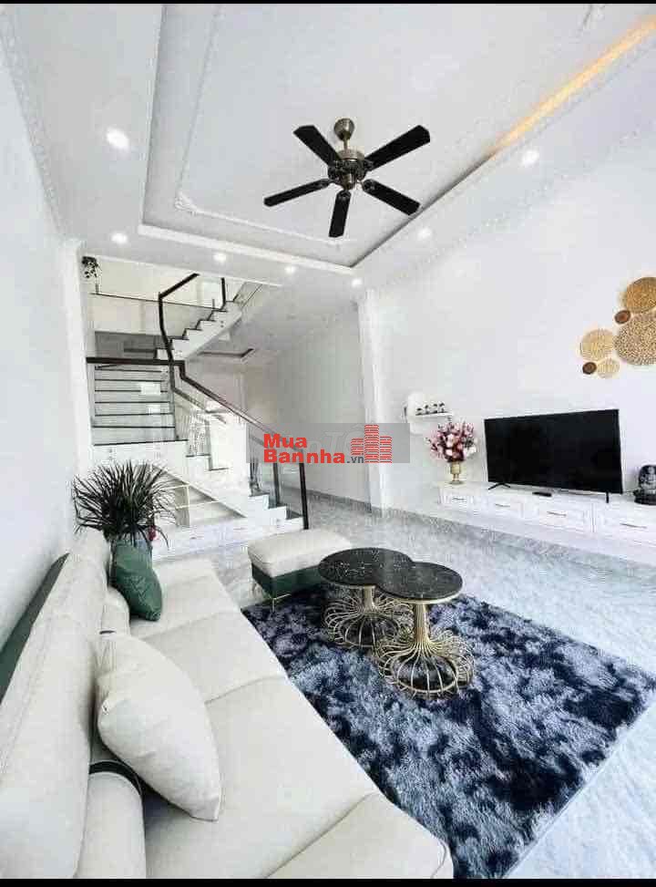 BÁN GẤP NHÀ ĐƯỜNG TỈNH LỘ 826