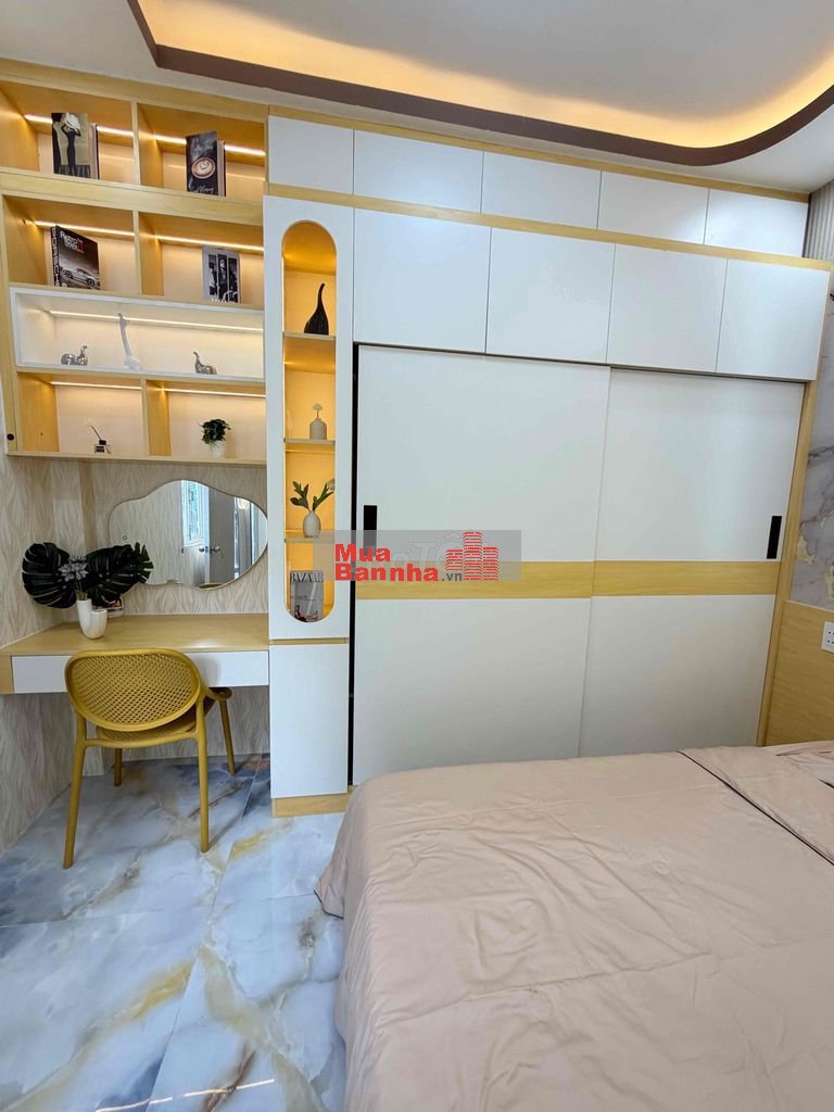 BÁN NHÀ CĂN GÓC , 3 TẦNG ÂU DƯƠNG LÂN Q8: NHỈN 5 TỶ