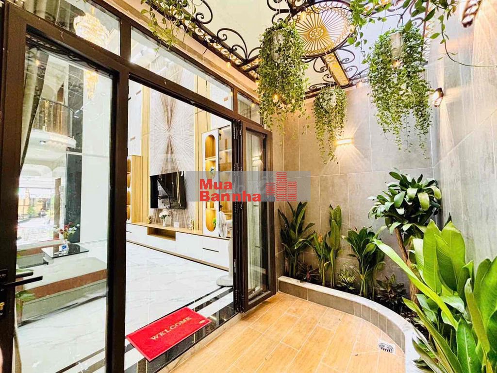 Bán nhà 4x20m 1 trệt lửng 4 lầu st 6PN 9WC full nội thất Có thang máy