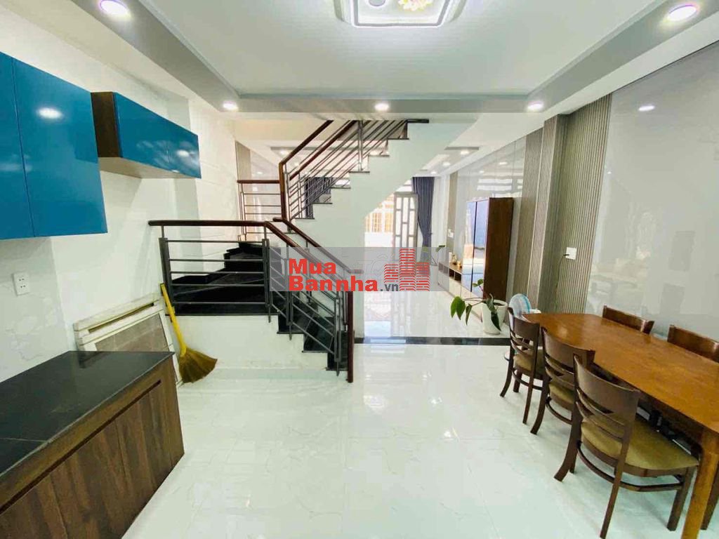 Bán nhà sổ hồng riêng apđ gần đại học nguyễn tất thành sh riêng