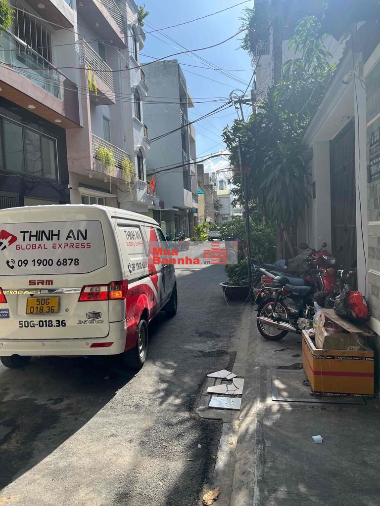cần bán nhà hẻm nhựa 6m đường Cộng Hoà. p13 Tân bình
