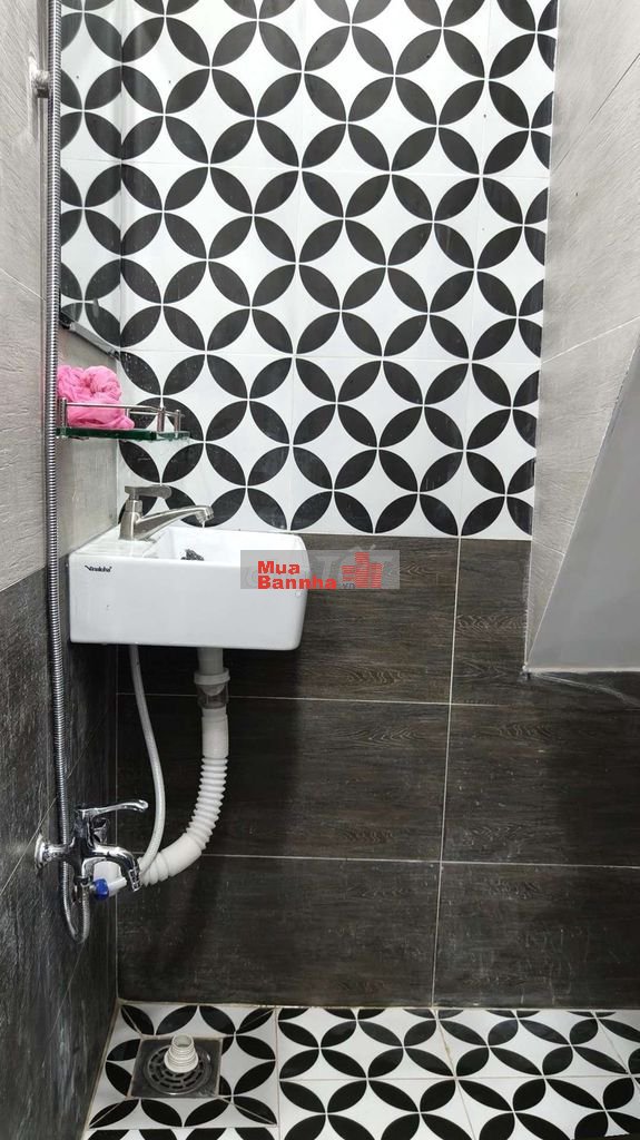 BÁN NHÀ NHỎ MỚI XÂY DANH CHO VK CK MỚI CƯỚI