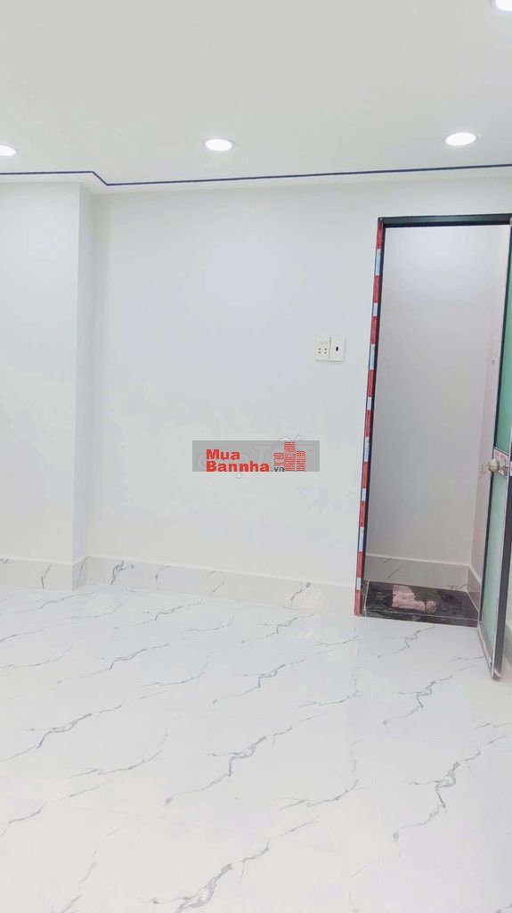 BÁN NHÀ NHỎ MỚI XÂY DANH CHO VK CK MỚI CƯỚI