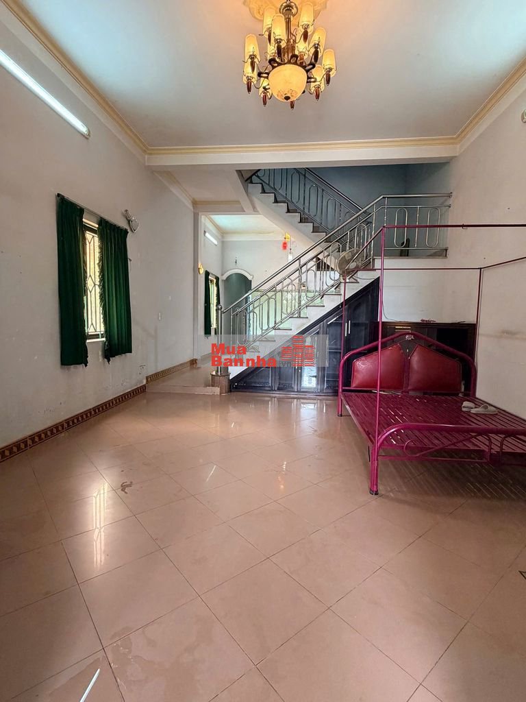 Bán nhà 1 trệt 1 lầu mặt tiền đường Tân Xuân 5mx18m,1/30m Tô Ký 5,9 tỷ
