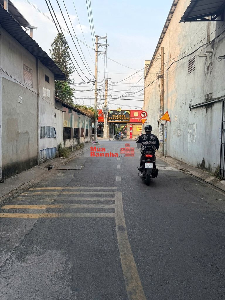 Bán nhà 1 trệt 1 lầu mặt tiền đường Tân Xuân 5mx18m,1/30m Tô Ký 5,9 tỷ