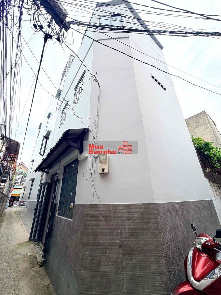 NHÀ SHR 3 TẦNG MỚI CẦN BÁN GẤP NHỈNH HƠN 2 TỶ