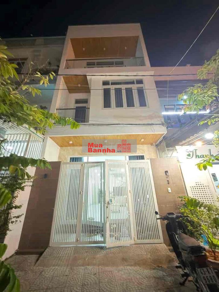 Bán Căn Nhà 3 Tầng Đường Bàu Làng 3