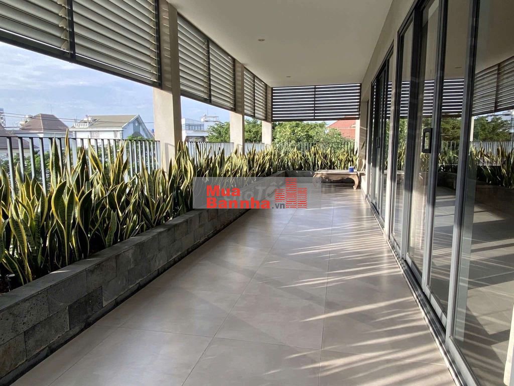 Biệt thự đẳng cấp 15m x 20m. Có Hồ Bơi Góc Ngã Tư Đường 25m Thạnh Xuân