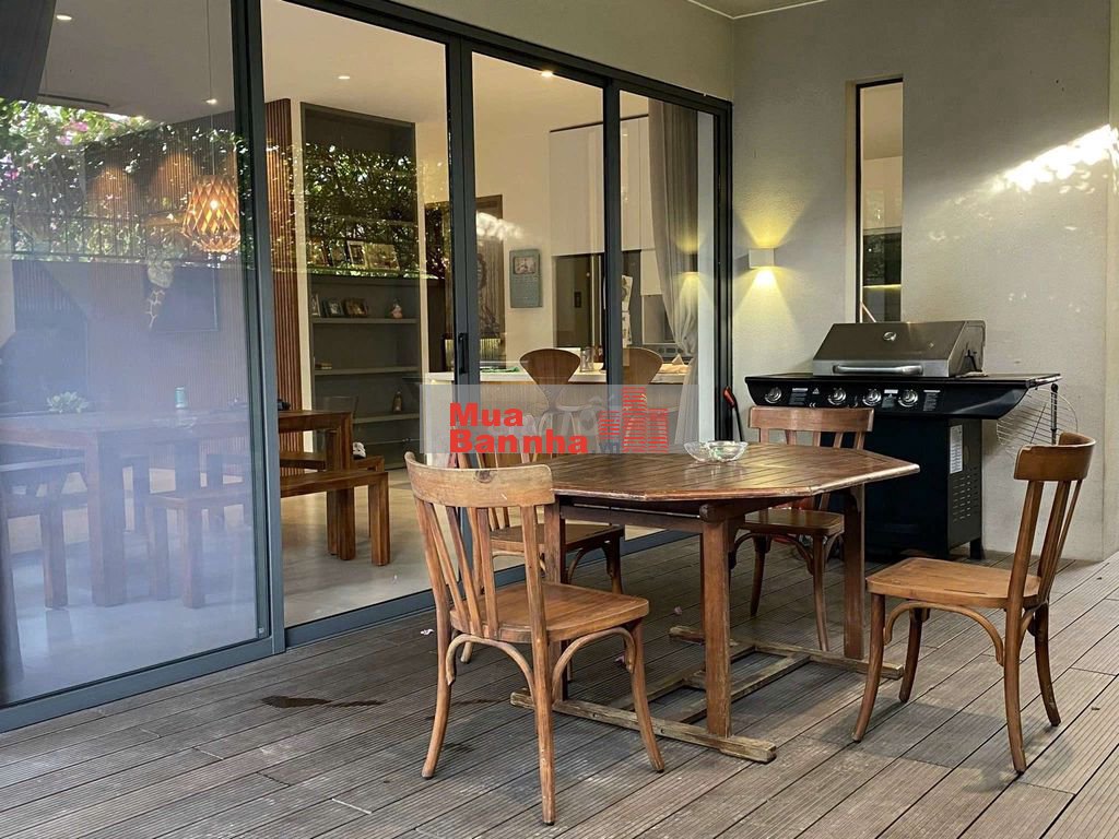 Biệt thự đẳng cấp 15m x 20m. Có Hồ Bơi Góc Ngã Tư Đường 25m Thạnh Xuân