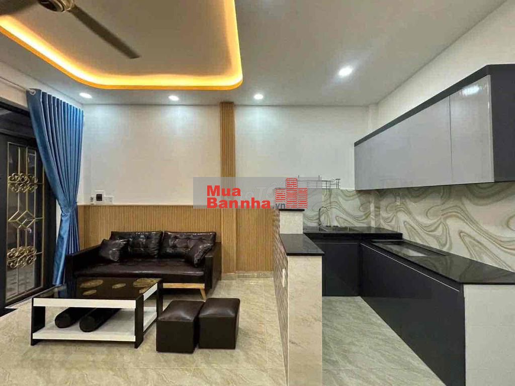 nhà đẹp 4-5 thành viên ở ngay sau chợ minh phát ngã tư ga q12