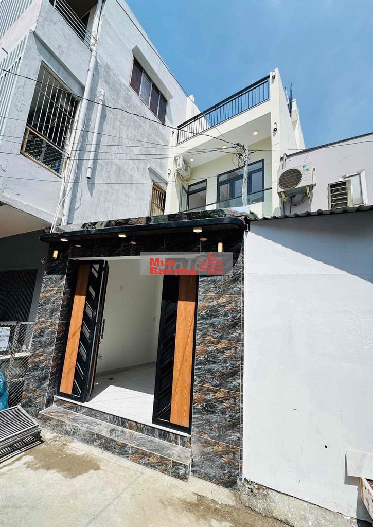 Nhà đẹp nội thất cao cấp - sát mặt tiền Âu Cơ