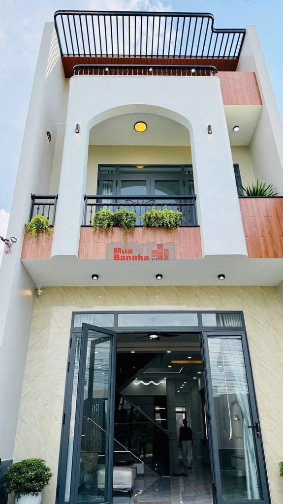 🏡 KẸT TIỀN BÁN GẤP CĂN NHÀ ĐẸP – SỔ HỒNG RIÊNG – HOÀN CÔNG ĐẦY ĐỦ 🏡