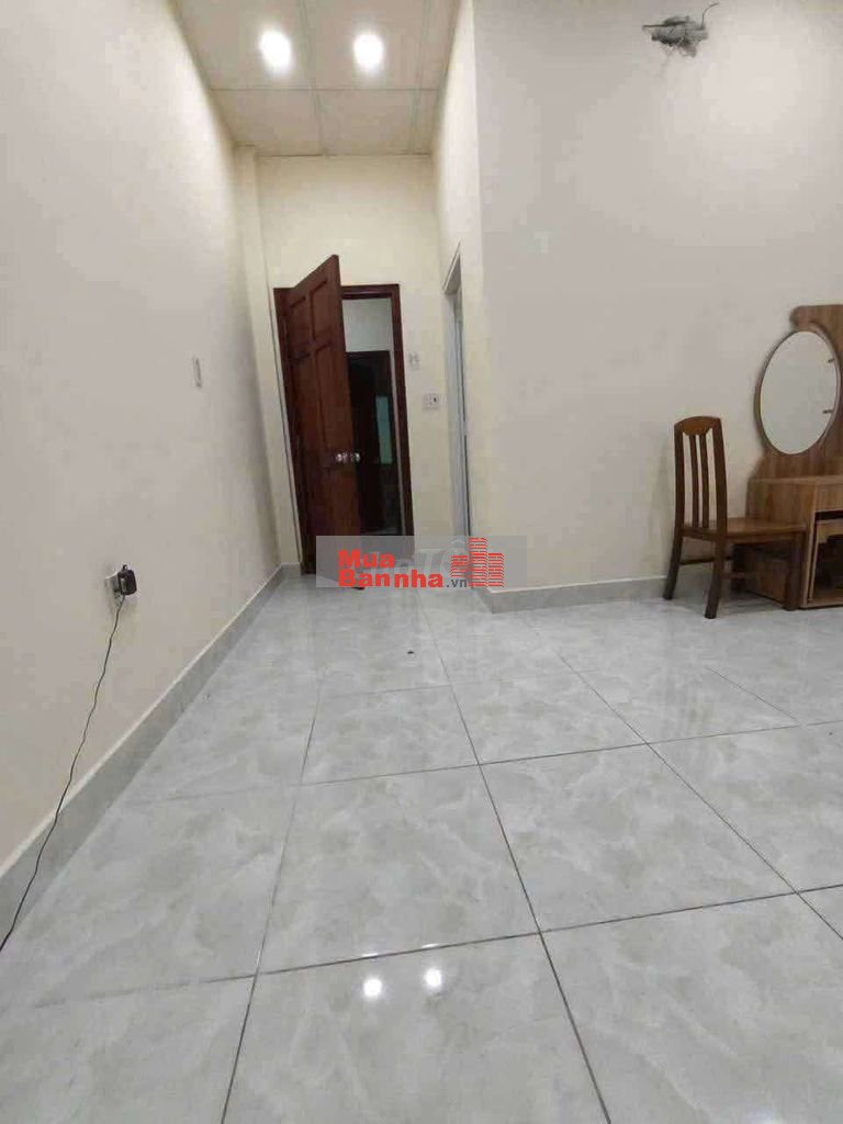 Nhà 2 tầng 4 x 15m - Giá : 3 tỷ 900. Đường Nguyễn Thị Kiểu
