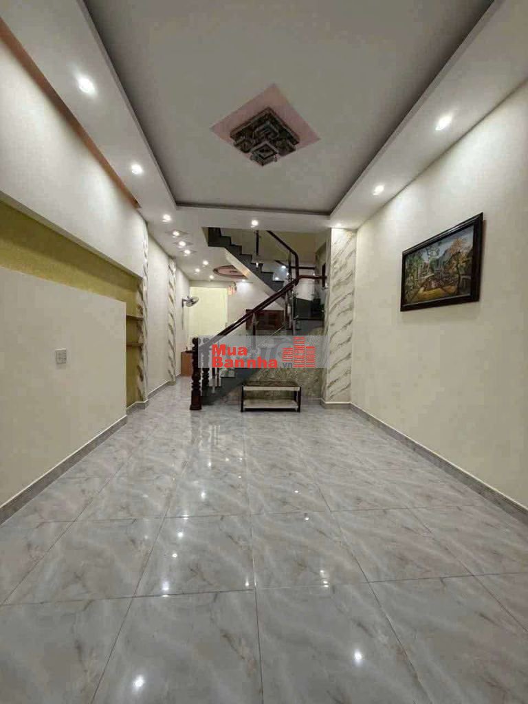 Nhà 2 tầng 4 x 15m - Giá : 3 tỷ 900. Đường Nguyễn Thị Kiểu